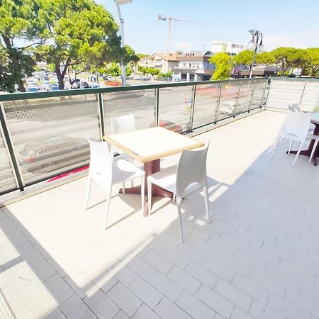 Quito - Dietro Piazza Mazzini - Immobil Relax Лидо-ди-Езоло Экстерьер фото